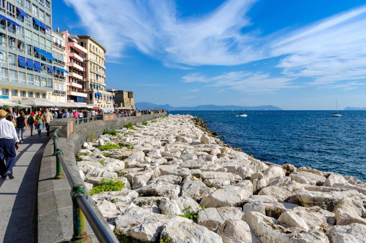 Adelis Case Vacanza Неаполь Экстерьер фото